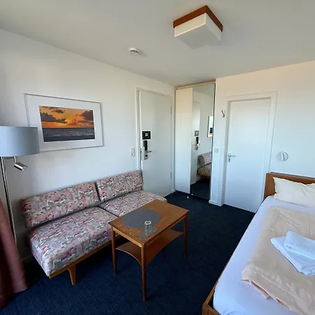 Haus Rooad Weeter Hotel Heligoland Room photo